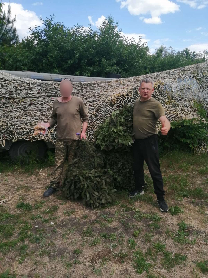 24.05.2024 Продовжуємо творити добрі справи. Знову в дорозі! Громадський дипломат ГО &laquo;Міжнародної Дипломатичної Місії &laquo;ОБСЕ&raquo; Приходько Григорій Дмитрович з волонтерами привіз маскувальні сітки та іншу допомогу нашим захисникам.