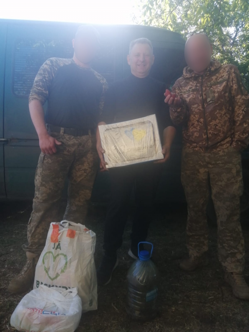 20.05.2024 Продовжуємо творити добрі справи. Знову в дорозі! Громадський дипломат ГО &laquo;Міжнародної Дипломатичної Місії &laquo;ОБСЕ&raquo; Приходько Григорій Дмитрович з волонтерами привіз допомогу нашим захисникам.