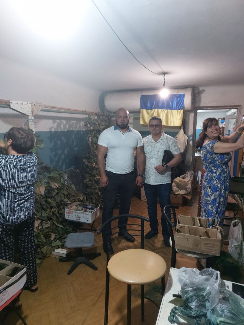 27.05.2024 Продовжуємо робити добрі справи, громадські дипломати ГО &laquo;Міжнародної Дипломатичної Місії &laquo;ОБСЕ&raquo; Артем Чаплигін та Павло Ромашко замовляють маскувальні сітки для наших захисників.